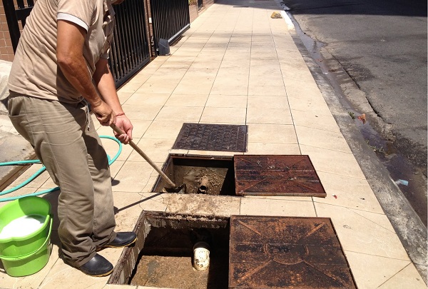 Limpeza de Caixa de Gordura 